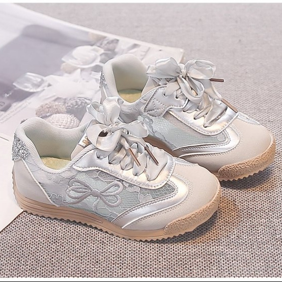 Family Travel Kids Casual Shoe – обзор и цена Outdoor Adventure With Kids